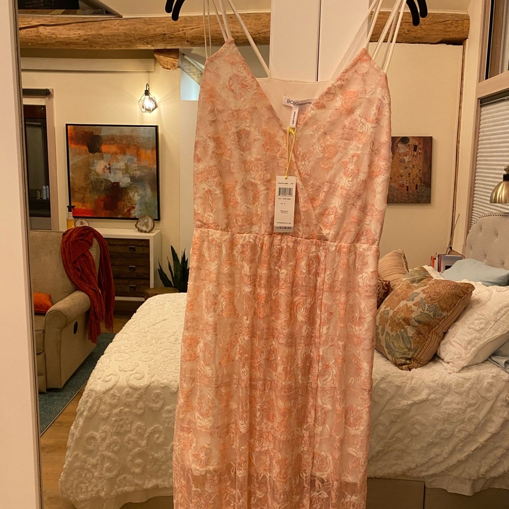 NWT BCBG dressy lace maxi blush pink. sz L. NWT
